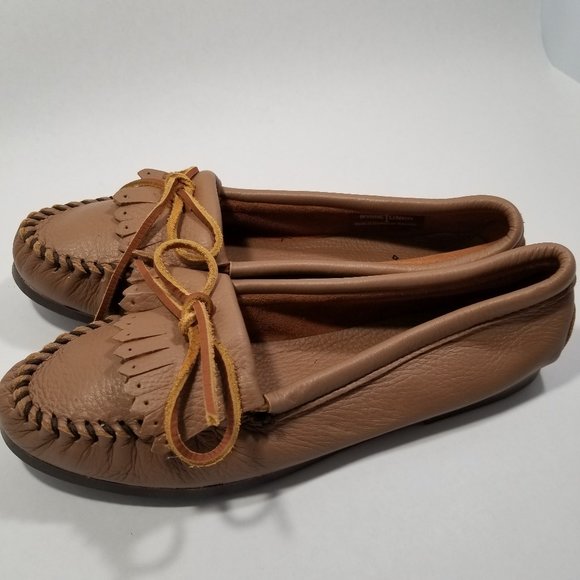 Minnetonka Women's Butter Kiltie Moccasin Tan - Picture 4 of 6